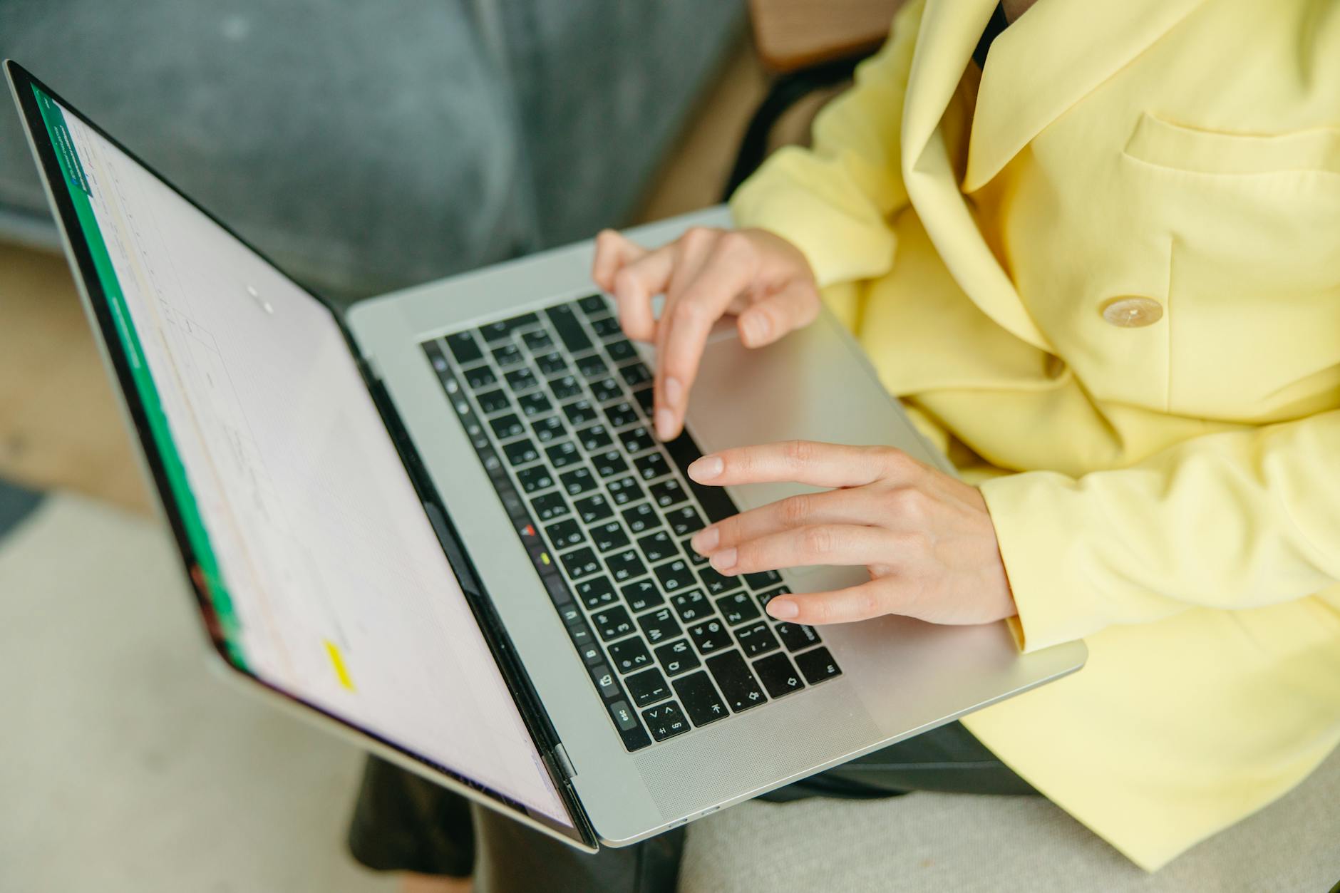 Laptop Productivity Features: Complete 2026 Efficiency Guide