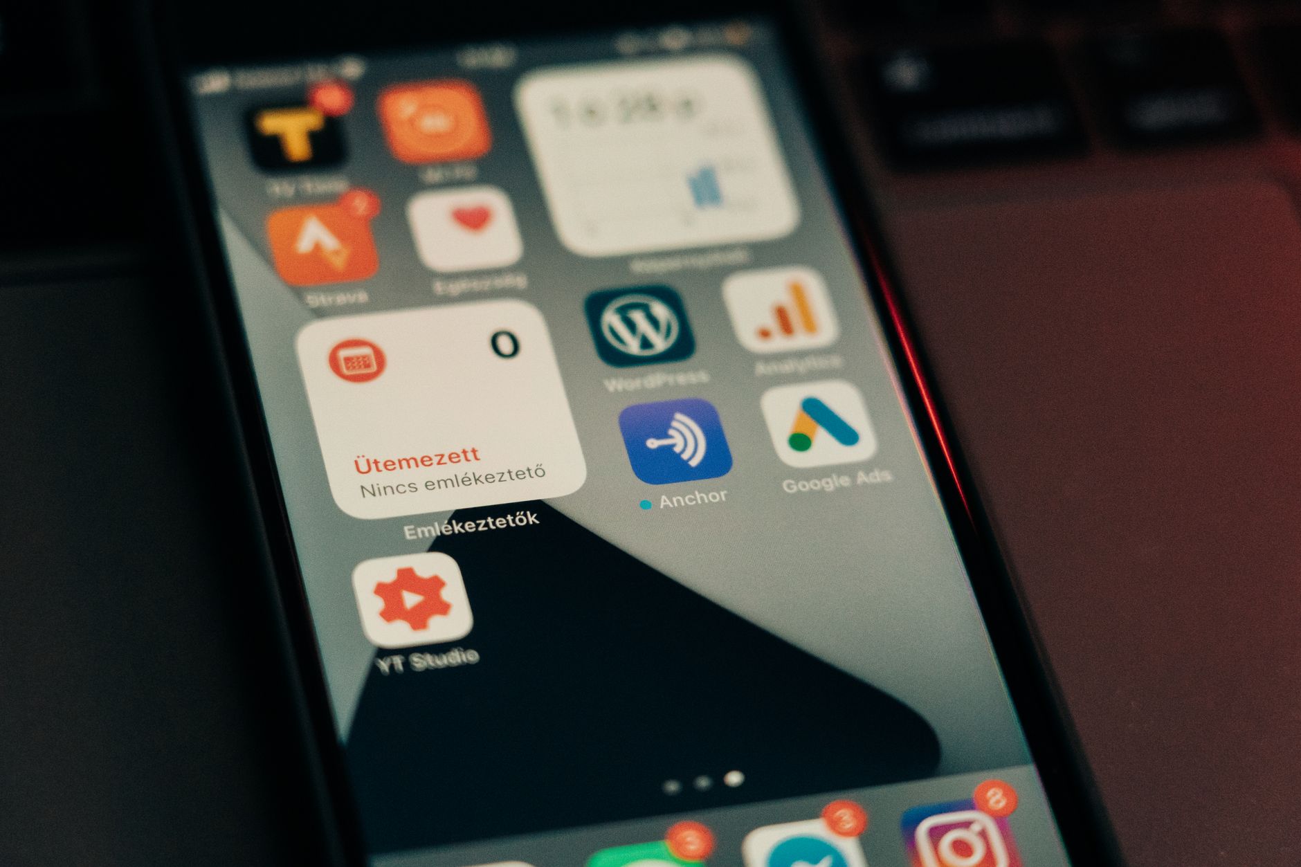 Cloud Applications: Top 2026 Advantages & Benefits Guide